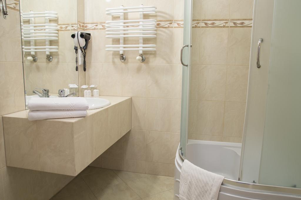 Hotel Mazurski Dworek Mikołajki Rum bild