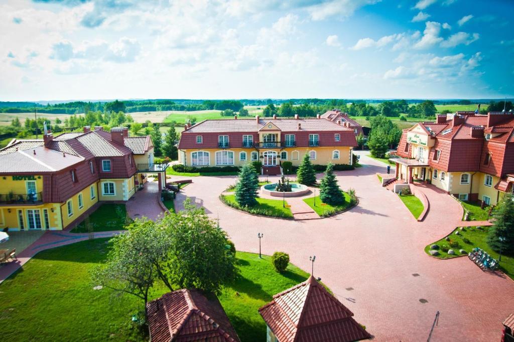 Hotel Mazurski Dworek Mikołajki Exteriör bild