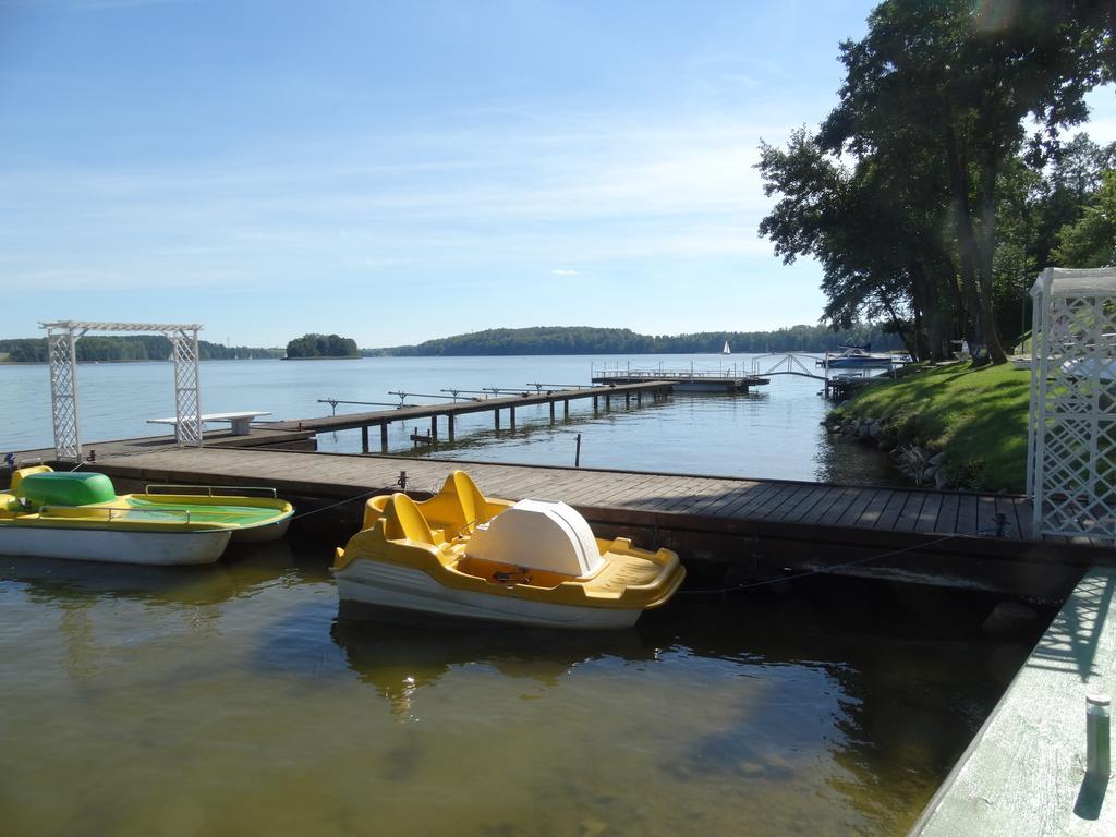 Hotel Mazurski Dworek Mikołajki Exteriör bild