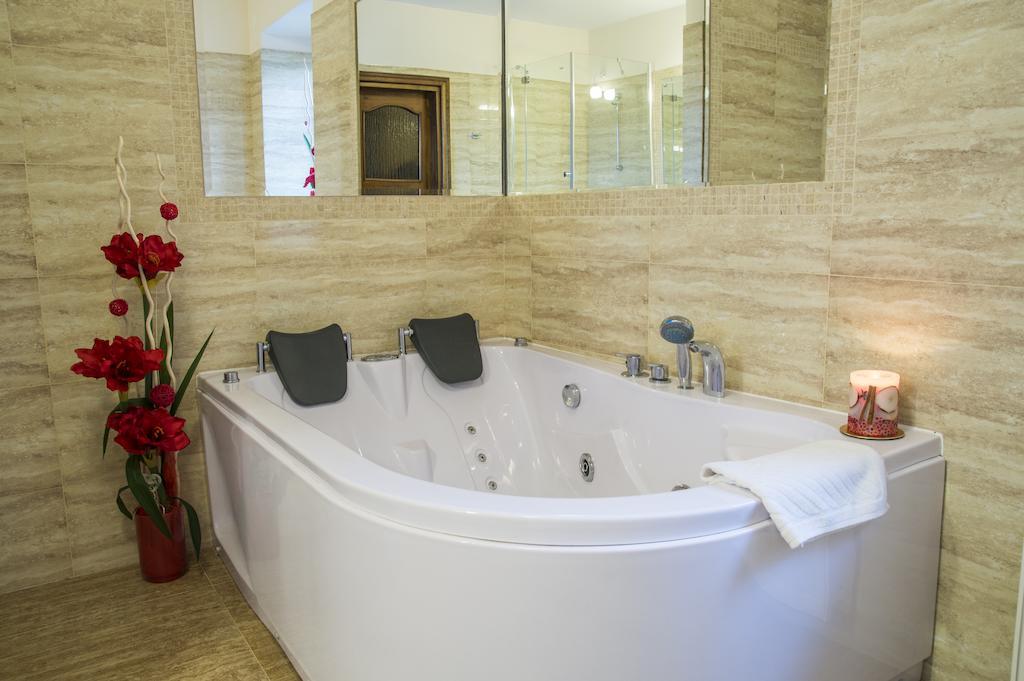 Hotel Mazurski Dworek Mikołajki Rum bild