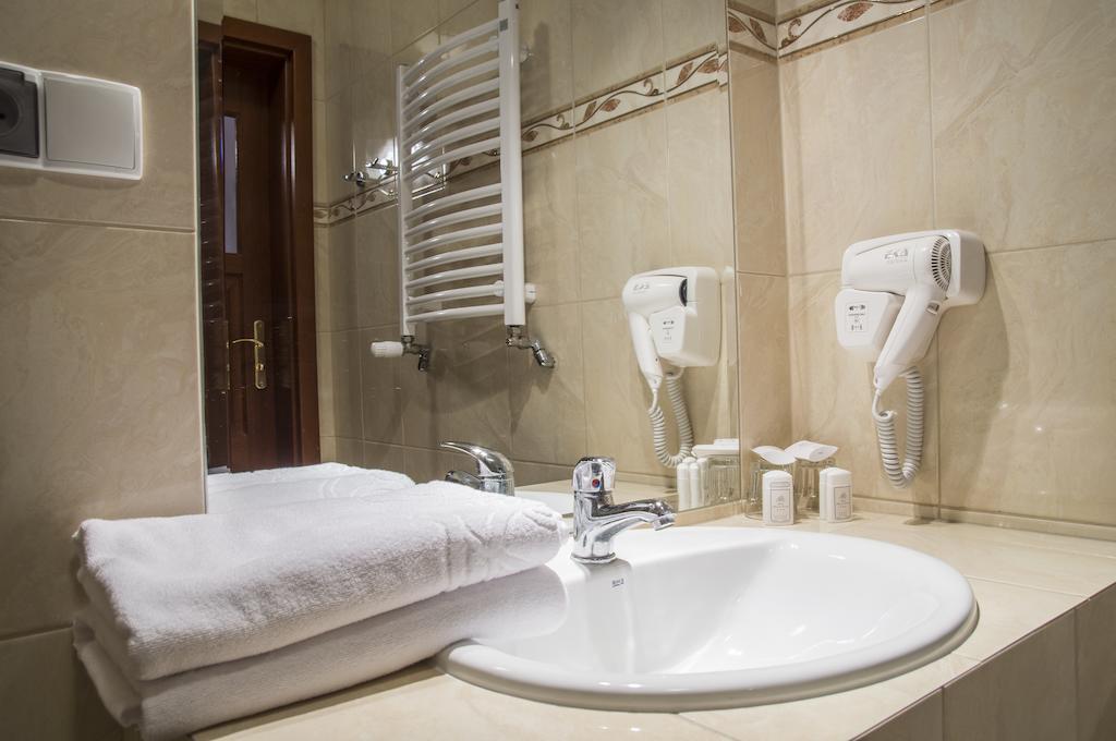 Hotel Mazurski Dworek Mikołajki Rum bild